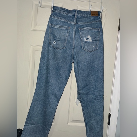 Women’s American Eagle Jeans - Picture 2 of 2